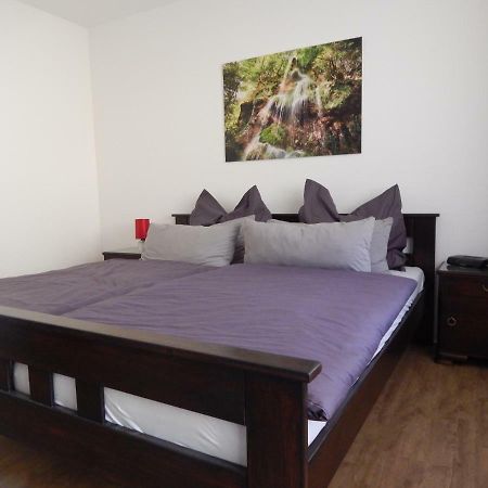 Free Apartment - Bei Den Thermen Bad Urach Eksteriør bilde