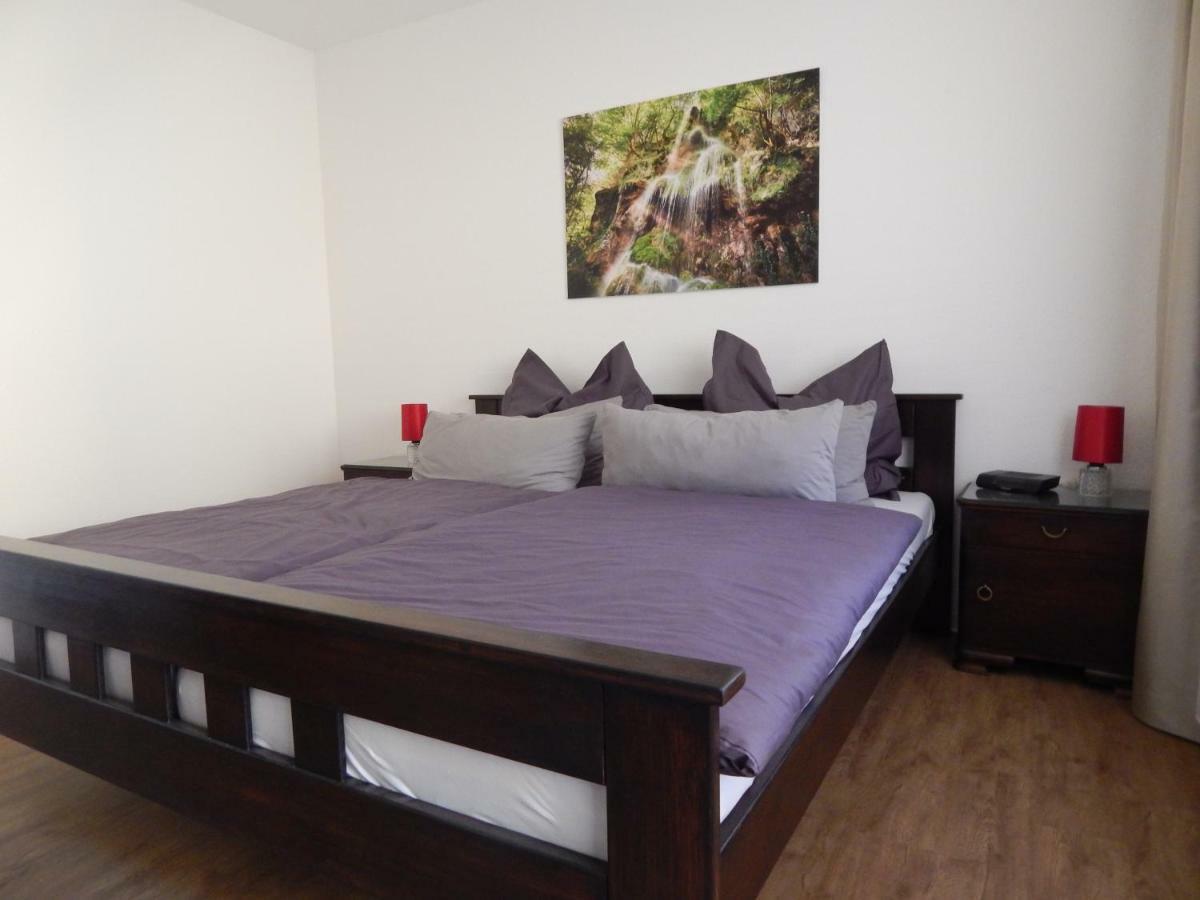 Free Apartment - Bei Den Thermen Bad Urach Eksteriør bilde