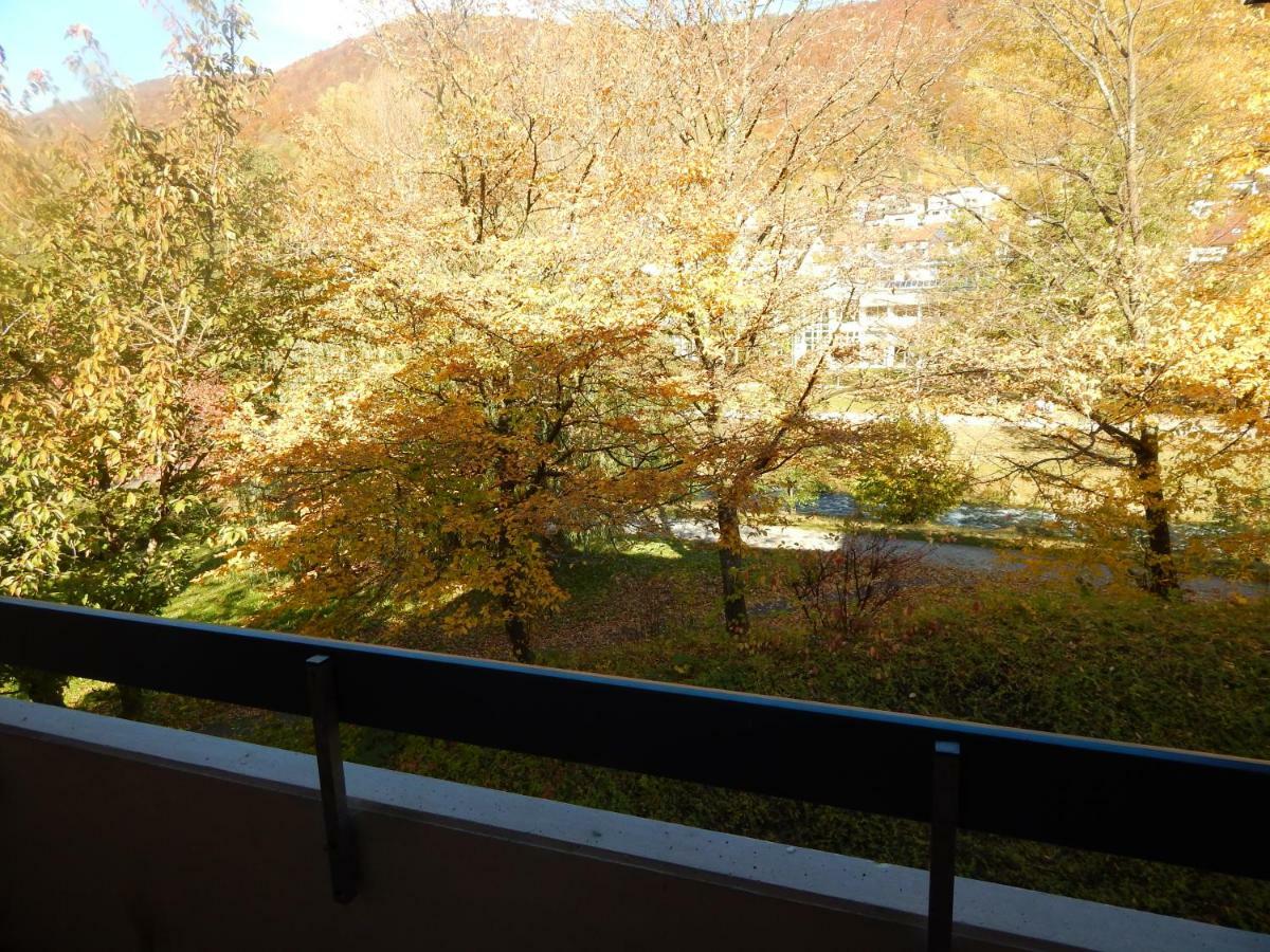 Free Apartment - Bei Den Thermen Bad Urach Eksteriør bilde