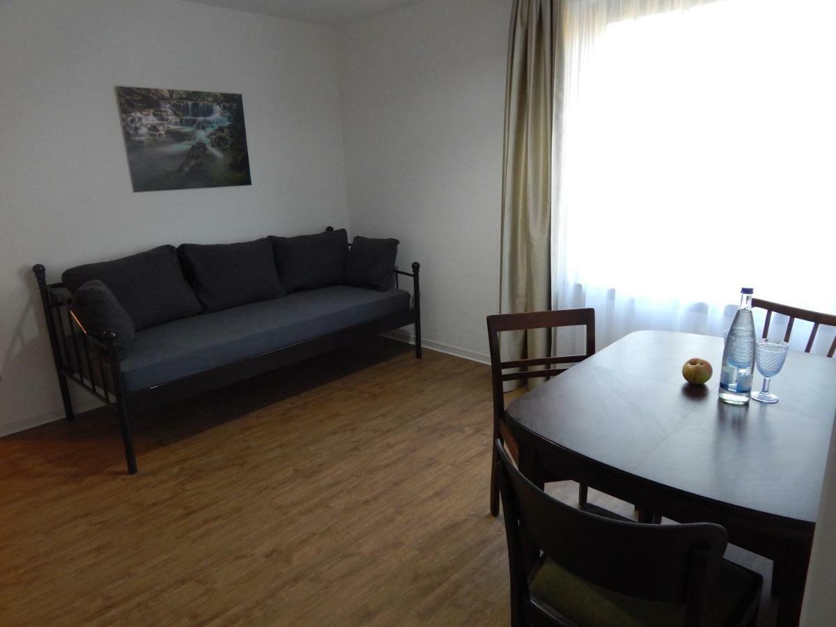 Free Apartment - Bei Den Thermen Bad Urach Eksteriør bilde